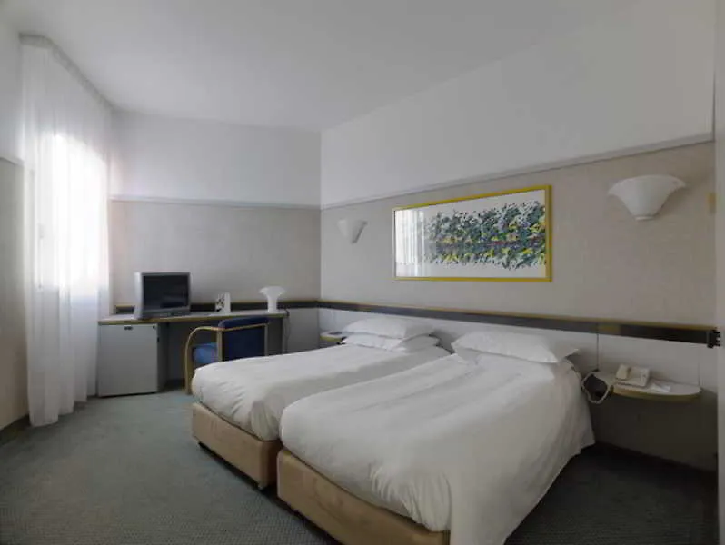 Hotel Nh La Spezia 4*,